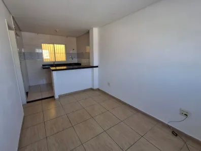 Casa com 1 Quarto para alugar, 80m² no Jardim Tango, São Paulo