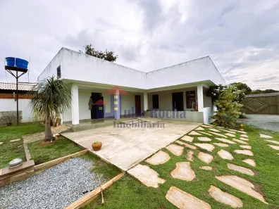 Casa de Condomínio com 3 Quartos à venda, 240m² no Região dos Lagos, Brasília