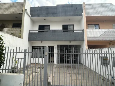 Sobrado com 4 Quartos à venda, 150m² no Bacacheri, Curitiba