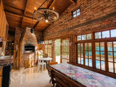 Casa com 5 Quartos à venda, 248m² no Igara, Canoas