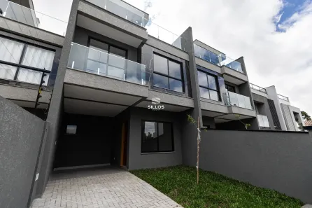 Sobrado com 3 Quartos à venda, 139m² no Tingui, Curitiba