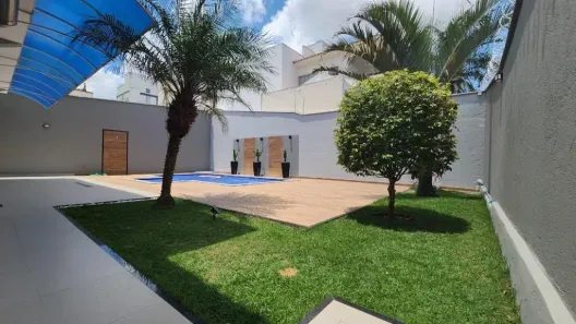 Casa com 4 Quartos à venda, 340m² no Jardim Inconfidência, Uberlândia