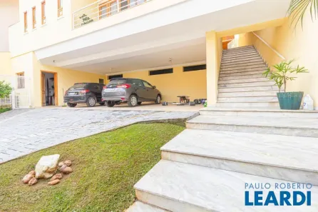 Sobrado com 4 Quartos à venda, 490m² no City América, São Paulo