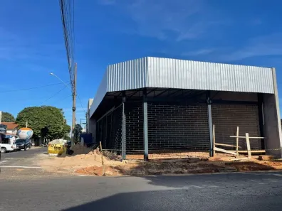 Galpão/Depósito/Armazém para alugar, 250m² no Lorenzetti, Marília