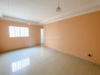Apartamento com 2 Quartos para alugar, 92m² no Santa Maria, Uberaba