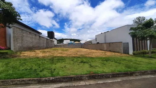 Lote/Terreno à venda, 445m² no Vina Del Mar, Juiz de Fora