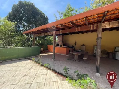 Fazenda/Sítio com 2 Quartos à venda, 300m² no Brumadinho, Brumadinho