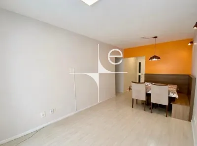 Apartamento com 3 Quartos para alugar, 80m² no Centro, Florianópolis