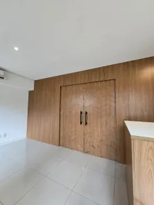 com 5 Quartos para alugar, 188m² no Vila Hamburguesa, São Paulo