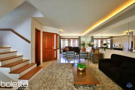 Casa com 3 Quartos à venda, 285m² no Chácara das Pedras, Porto Alegre