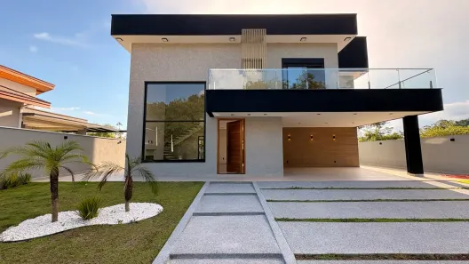 Sobrado com 4 Quartos à venda, 242m² no Fazenda Palao (Alpes de Guararema), Guararema