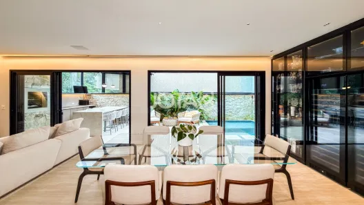Casa de Condomínio com 3 Quartos à venda, 250m² no Santa Felicidade, Curitiba