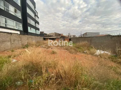 Lote/Terreno à venda, 450m² no Segismundo Pereira, Uberlândia