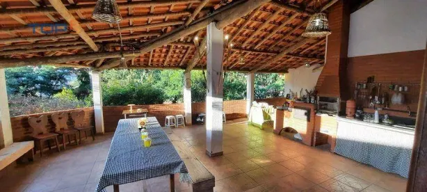 Casa com 3 Quartos à venda, 214m² no Bosque dos Pinheiros, Juiz de Fora