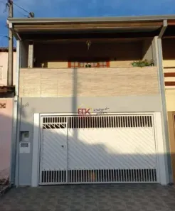 Sobrado com 3 Quartos à venda, 125m² no Jardim Yolanda, Jacareí