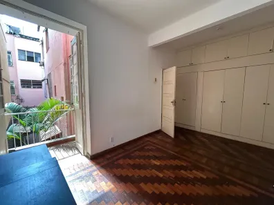 Apartamento com 2 Quartos à venda, 50m² no Laranjeiras, Rio de Janeiro