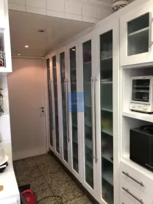 Apartamento com 4 Quartos à venda, 220m² no Vila Uberabinha, São Paulo