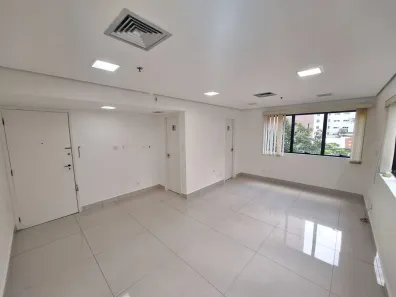 Sala Comercial à venda, 30m² no Cerqueira César, São Paulo