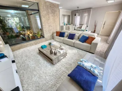 Sobrado com 4 Quartos à venda, 305m² no Jardim Fernandes, São Paulo