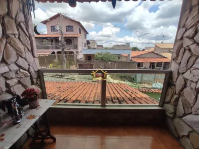 Casa com 5 Quartos à venda, 264m² no Ressaca, Contagem
