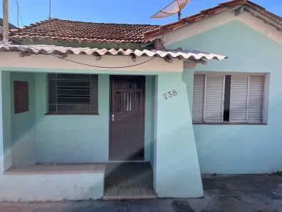 Casa com 2 Quartos à venda, 180m² no Vila Norma, Valinhos