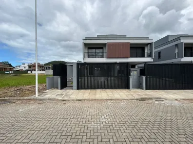 Sobrado com 3 Quartos à venda, 185m² no Rio Tavares, Florianópolis
