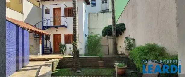 Sobrado com 4 Quartos à venda, 259m² no Aclimação, São Paulo