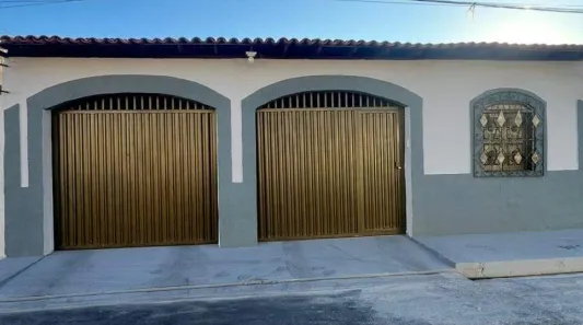 Casa com 4 Quartos à venda, 162m² no Parque Piauí, Teresina