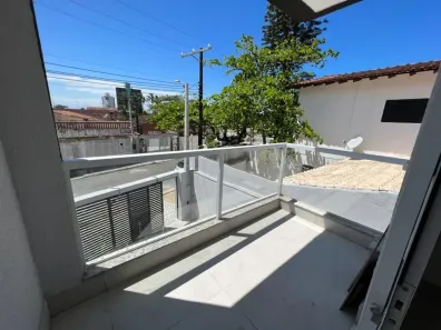Casa de Condomínio com 3 Quartos à venda, 138m² no Solemar, Praia Grande