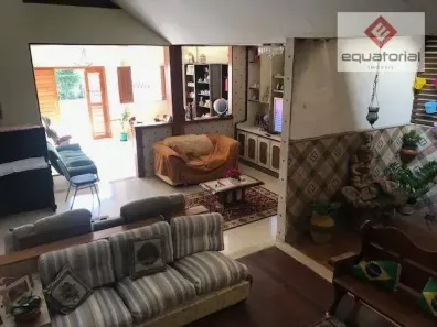 Casa com 6 Quartos à venda, 1000m² no Vicente Pinzon, Fortaleza