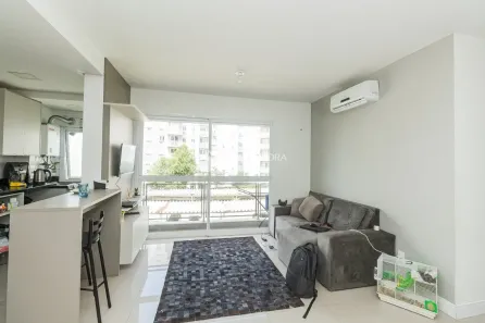 Apartamento com 2 Quartos para alugar, 75m² no Jardim Sabará, Porto Alegre