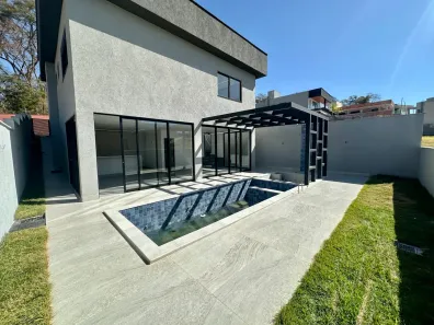 Casa de Condomínio com 3 Quartos à venda, 235m² no Jardins Nápoles, Senador Canedo