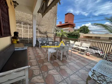 Casa com 3 Quartos à venda, 360m² no Nova Floresta, Belo Horizonte