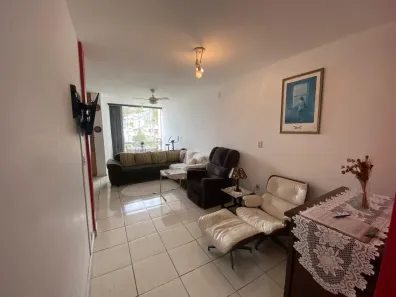 Apartamento com 3 Quartos para alugar, 83m² no Carvoeira, Florianópolis