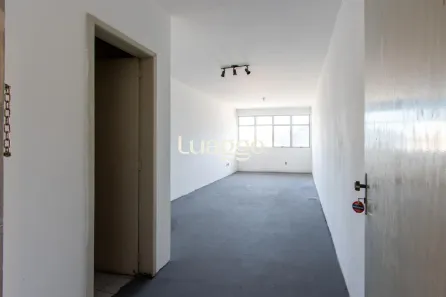 Sala Comercial para alugar, 36m² no Vila Ipiranga, Porto Alegre