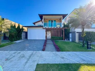 Casa de Condomínio com 3 Quartos à venda, 240m² no Santa Regina, Camboriú