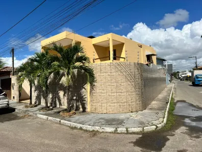 Sobrado com 4 Quartos à venda, 240m² no Arembepe (Abrantes), Camaçari