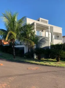 Casa com 3 Quartos à venda, 252m² no Residencial Itapuã, Presidente Prudente