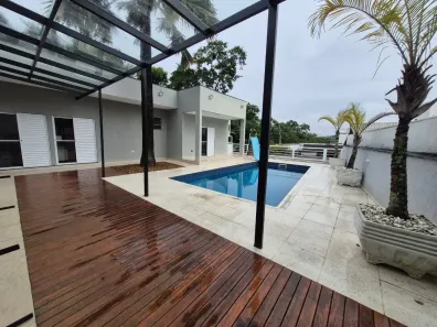 Casa de Condomínio com 3 Quartos para venda ou aluguel, 250m² no Parque Residencial Itapeti, Mogi das Cruzes