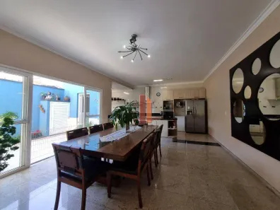 Sobrado com 5 Quartos à venda, 250m² no Vila Gomes Cardim, São Paulo
