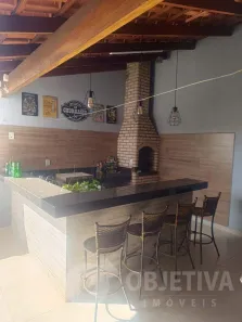 Casa com 3 Quartos à venda, 198m² no Cidade Jardim, Uberlândia