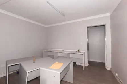 Ponto Comercial com 4 Quartos para alugar, 300m² no Jardim Cotinha, São Paulo