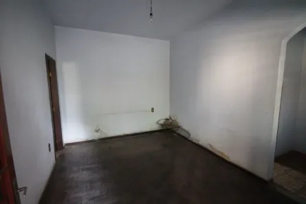 Casa com 2 Quartos à venda, 80m² no Três Barras, Contagem