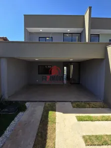Casa com 3 Quartos à venda, 245m² no Setor Urias Magalhães, Goiânia