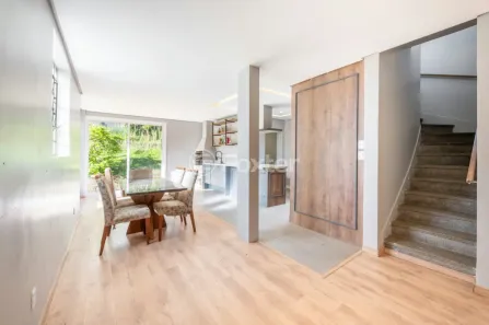 Casa com 3 Quartos à venda, 190m² no Petrópolis, Porto Alegre