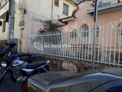 Casa com 3 Quartos à venda, 202m² no Floresta, Belo Horizonte