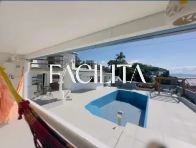 Casa com 4 Quartos para alugar, 297m² no Centro, Florianópolis