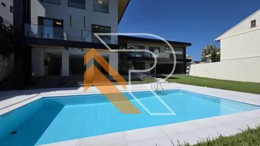 Casa de Condomínio com 4 Quartos à venda, 562m² no Piratininga, Niterói