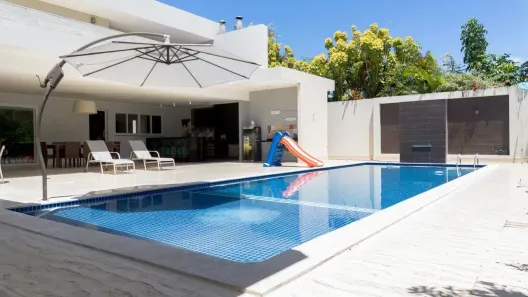 Casa de Condomínio com 4 Quartos à venda, 1300m² no Vilas do Atlântico, Lauro de Freitas