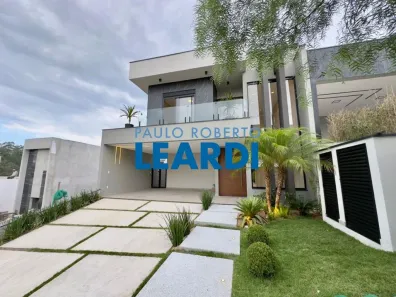 Casa de Condomínio com 4 Quartos à venda, 246m² no Cézar de Souza, Mogi das Cruzes